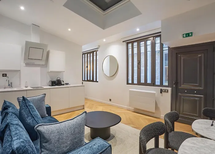 Apartment Saint Germain Des Pres By Studio Prestige